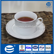 Vasos de cerámica de té de China, taza de té de porcelana decorada oro y platillo